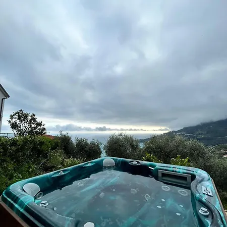 Il Mare Tra Gli Olivi * Ventimiglia