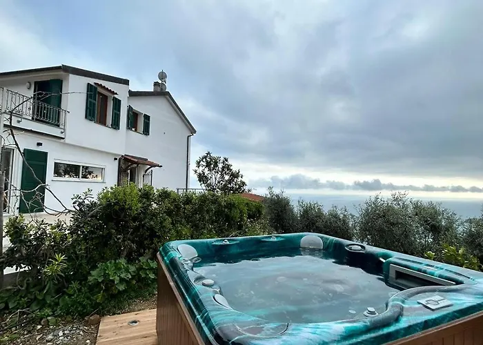 Il Mare Tra Gli Olivi * 文蒂米利亚