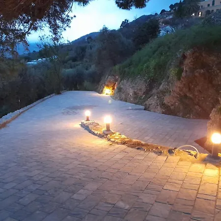 Il Mare Tra Gli Olivi * Ventimiglia