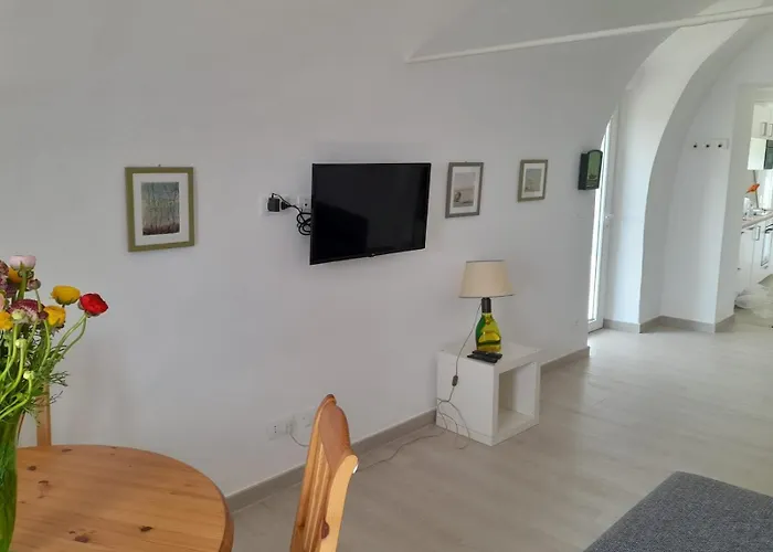 Il Mare Tra Gli Olivi Ventimiglia